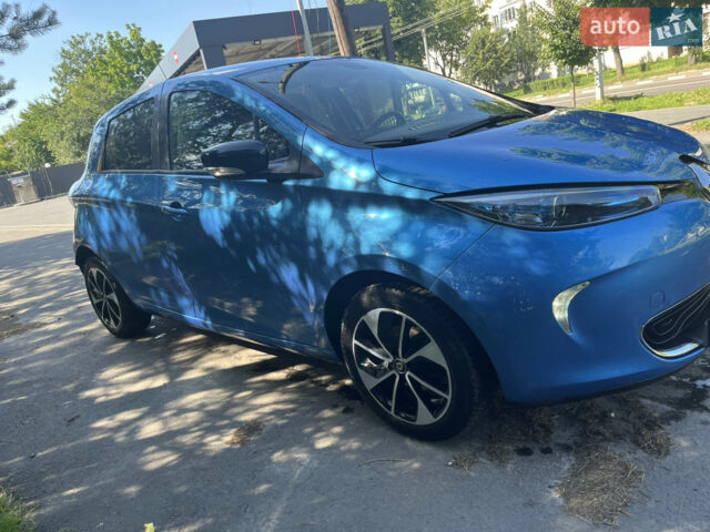 Синий Рено Зое, объемом двигателя 0 л и пробегом 138 тыс. км за 9500 $, фото 1 на Automoto.ua