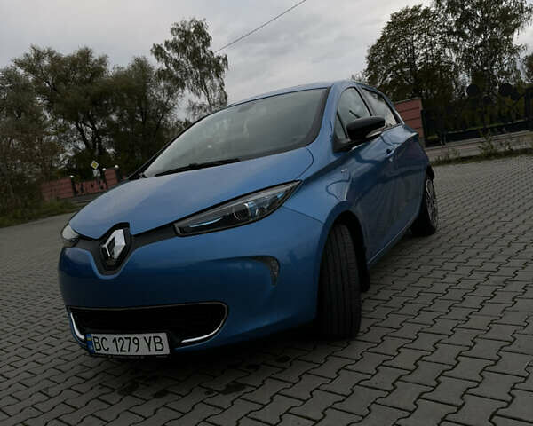 Синий Рено Зое, объемом двигателя 0 л и пробегом 84 тыс. км за 11000 $, фото 1 на Automoto.ua