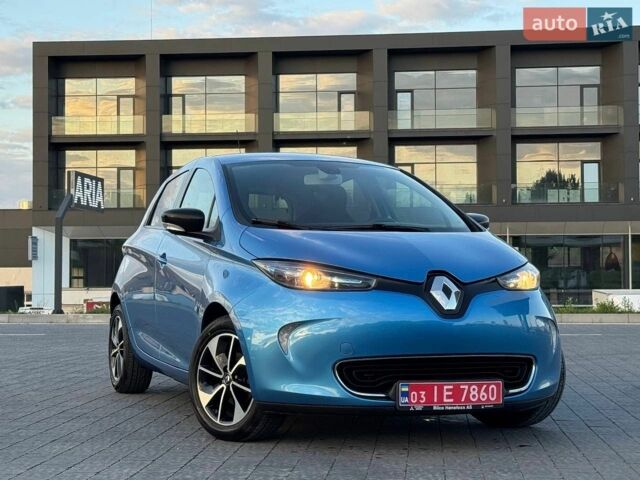 Синий Рено Зое, объемом двигателя 0 л и пробегом 120 тыс. км за 9900 $, фото 1 на Automoto.ua