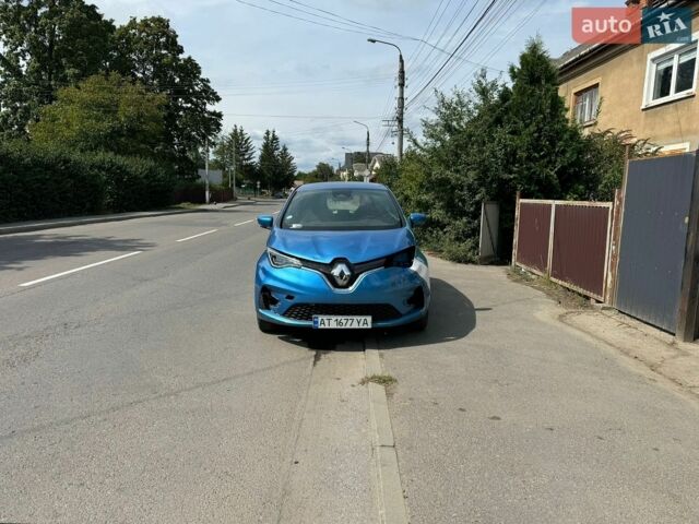 Синий Рено Зое, объемом двигателя 0 л и пробегом 30 тыс. км за 8500 $, фото 1 на Automoto.ua