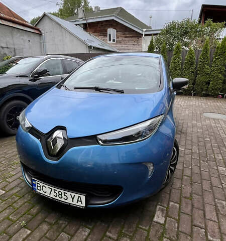 Синий Рено Зое, объемом двигателя 0 л и пробегом 24 тыс. км за 11200 $, фото 1 на Automoto.ua