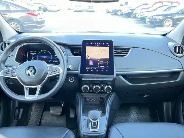 Синий Рено Зое, объемом двигателя 0 л и пробегом 114 тыс. км за 13500 $, фото 1 на Automoto.ua