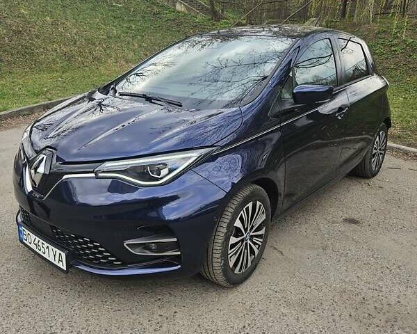 Синий Рено Зое, объемом двигателя 0 л и пробегом 28 тыс. км за 14900 $, фото 1 на Automoto.ua