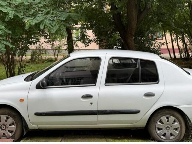 Белый Рено Clio Symbol, объемом двигателя 1.4 л и пробегом 155 тыс. км за 2700 $, фото 1 на Automoto.ua