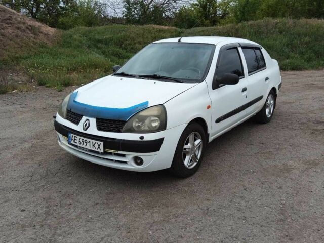 Белый Рено Clio Symbol, объемом двигателя 1.4 л и пробегом 390 тыс. км за 2201 $, фото 1 на Automoto.ua
