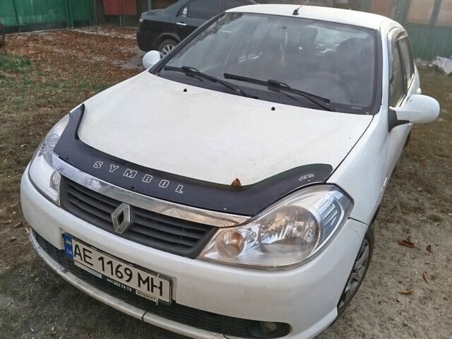 Белый Рено Clio Symbol, объемом двигателя 1.4 л и пробегом 260 тыс. км за 3600 $, фото 1 на Automoto.ua