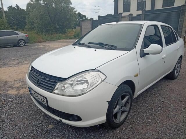 Белый Рено Clio Symbol, объемом двигателя 1.4 л и пробегом 280 тыс. км за 1699 $, фото 1 на Automoto.ua