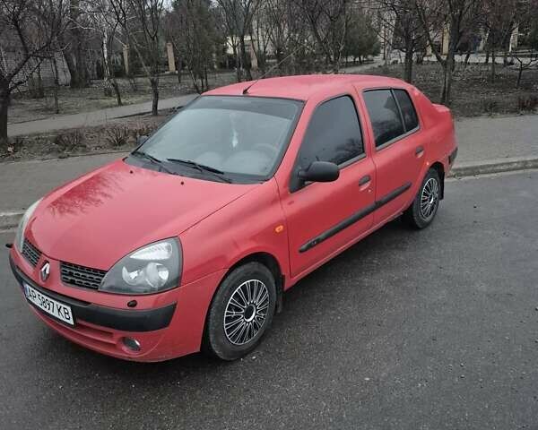 Красный Рено Clio Symbol, объемом двигателя 1.39 л и пробегом 291 тыс. км за 2900 $, фото 1 на Automoto.ua