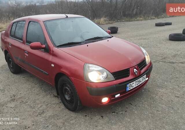 Красный Рено Clio Symbol, объемом двигателя 1.39 л и пробегом 198 тыс. км за 3399 $, фото 1 на Automoto.ua