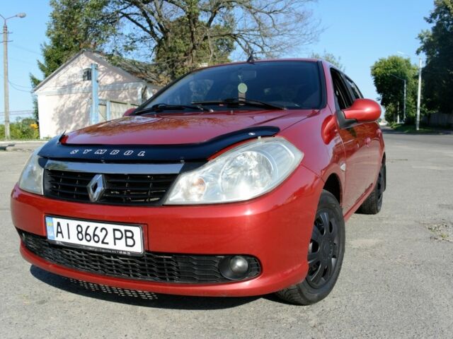 Красный Рено Clio Symbol, объемом двигателя 1.4 л и пробегом 253 тыс. км за 3700 $, фото 1 на Automoto.ua