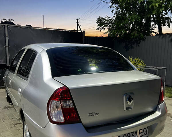 Рено Clio Symbol, объемом двигателя 1.4 л и пробегом 300 тыс. км за 3400 $, фото 1 на Automoto.ua
