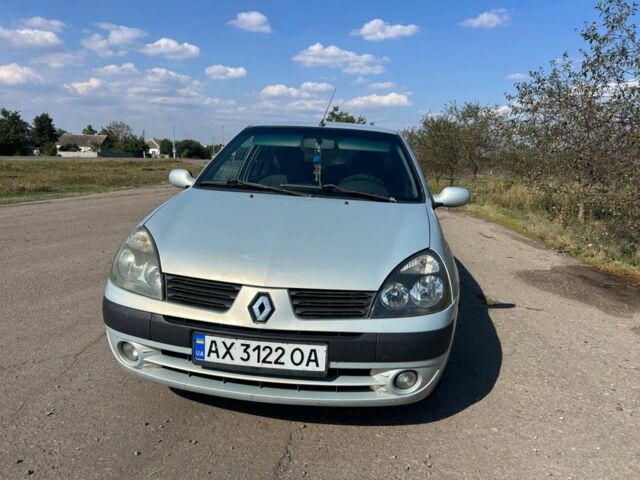 Серый Рено Clio Symbol, объемом двигателя 1.4 л и пробегом 280 тыс. км за 2208 $, фото 1 на Automoto.ua