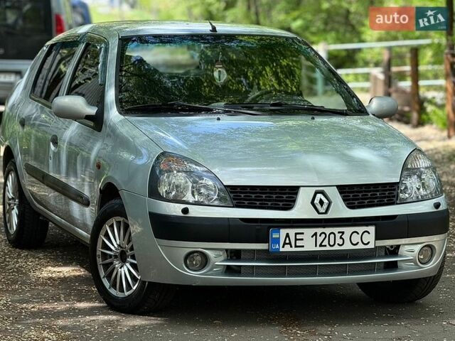 Серый Рено Clio Symbol, объемом двигателя 1.4 л и пробегом 250 тыс. км за 2350 $, фото 1 на Automoto.ua