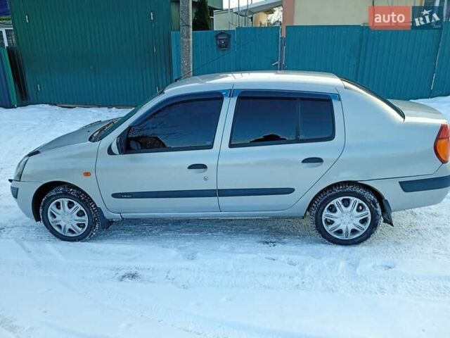Серый Рено Clio Symbol, объемом двигателя 1.4 л и пробегом 214 тыс. км за 2600 $, фото 1 на Automoto.ua