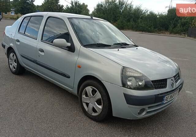 Серый Рено Clio Symbol, объемом двигателя 1.4 л и пробегом 215 тыс. км за 3600 $, фото 1 на Automoto.ua