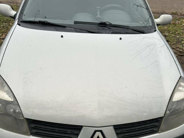 Серый Рено Clio Symbol, объемом двигателя 1.4 л и пробегом 173 тыс. км за 3700 $, фото 1 на Automoto.ua