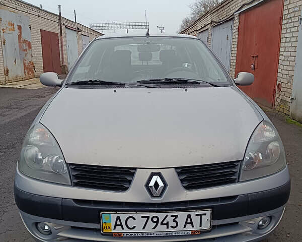 Серый Рено Clio Symbol, объемом двигателя 1.39 л и пробегом 250 тыс. км за 2950 $, фото 1 на Automoto.ua