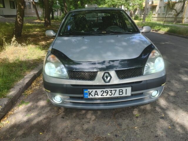 Серый Рено Clio Symbol, объемом двигателя 1.4 л и пробегом 219 тыс. км за 3116 $, фото 1 на Automoto.ua