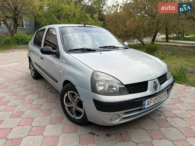 Серый Рено Clio Symbol, объемом двигателя 1.39 л и пробегом 200 тыс. км за 2900 $, фото 1 на Automoto.ua