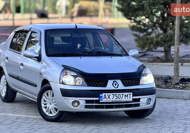Серый Рено Clio Symbol, объемом двигателя 1.4 л и пробегом 225 тыс. км за 2950 $, фото 1 на Automoto.ua