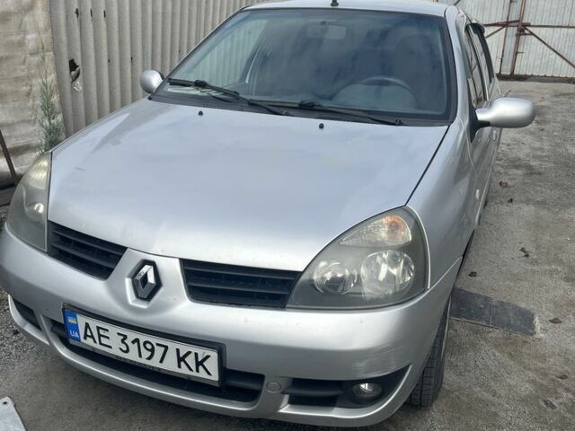 Рено Clio Symbol 2006 в Павлограде на Automoto.ua Серый Рено Clio Symbol, объемом двигателя 1.4 л и пробегом 136 тыс. км за 3400 $, фото 1 на Automoto.ua