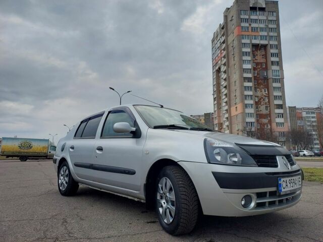 Серый Рено Clio Symbol, объемом двигателя 1.4 л и пробегом 283 тыс. км за 3300 $, фото 1 на Automoto.ua