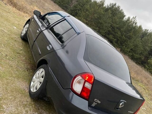 Серый Рено Clio Symbol, объемом двигателя 1.4 л и пробегом 265 тыс. км за 3500 $, фото 1 на Automoto.ua