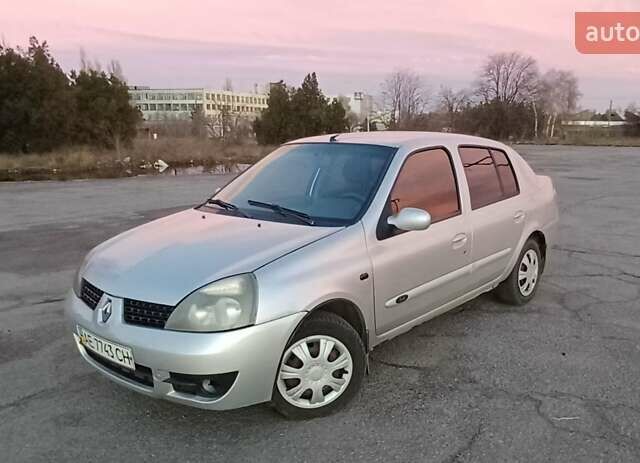 Серый Рено Clio Symbol, объемом двигателя 1.39 л и пробегом 338 тыс. км за 2600 $, фото 1 на Automoto.ua