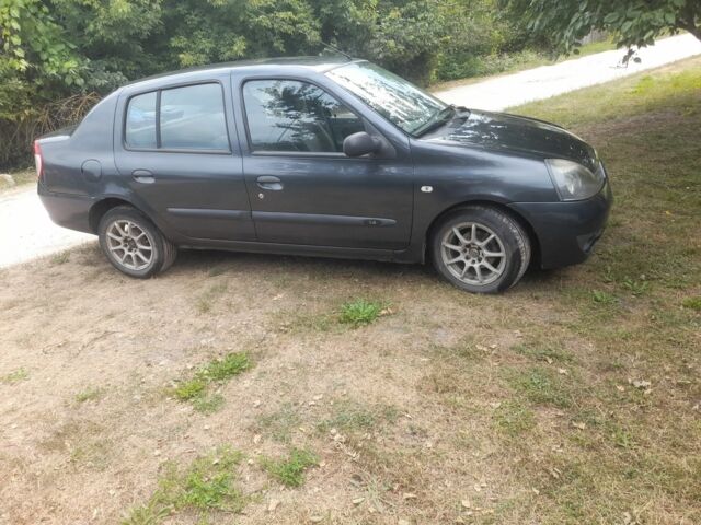 Серый Рено Clio Symbol, объемом двигателя 1.4 л и пробегом 195 тыс. км за 3350 $, фото 1 на Automoto.ua