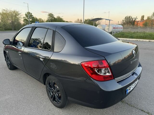 Серый Рено Clio Symbol, объемом двигателя 1.4 л и пробегом 195 тыс. км за 4991 $, фото 1 на Automoto.ua