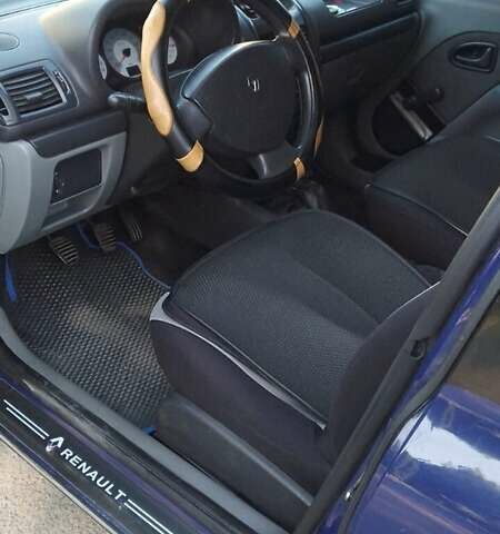 Синий Рено Clio Symbol, объемом двигателя 1.39 л и пробегом 253 тыс. км за 2950 $, фото 1 на Automoto.ua