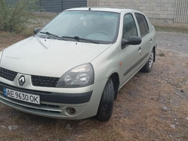 Зелений Рено Clio Symbol, об'ємом двигуна 1.4 л та пробігом 300 тис. км за 2200 $, фото 1 на Automoto.ua