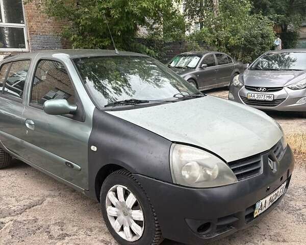 Зеленый Рено Clio Symbol, объемом двигателя 1.4 л и пробегом 87 тыс. км за 3050 $, фото 1 на Automoto.ua