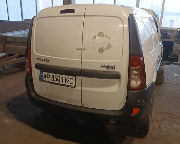 Белый Рено Logan Van, объемом двигателя 1.46 л и пробегом 306 тыс. км за 2300 $, фото 1 на Automoto.ua