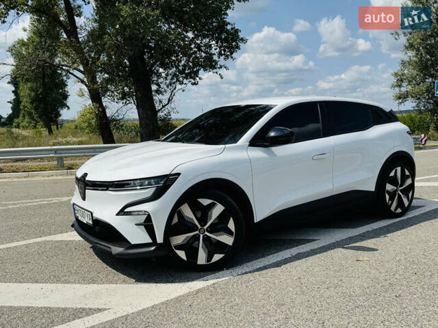 Белый Рено Megane E-Tech, объемом двигателя 0 л и пробегом 3 тыс. км за 29500 $, фото 1 на Automoto.ua