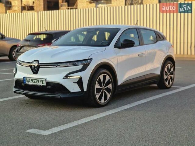Білий Рено Megane E-Tech, об'ємом двигуна 0 л та пробігом 25 тис. км за 23000 $, фото 1 на Automoto.ua