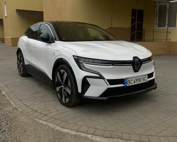 Белый Рено Megane E-Tech, объемом двигателя 0 л и пробегом 15 тыс. км за 23100 $, фото 1 на Automoto.ua