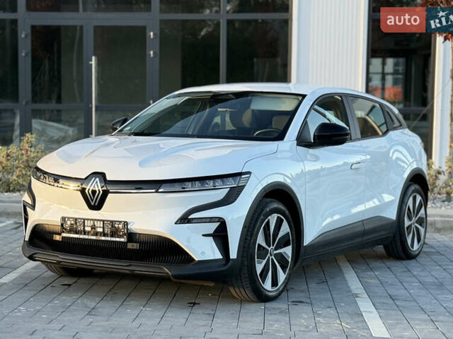 Рено Megane E-Tech 2023 в Городке на Automoto.ua Белый Рено Megane E-Tech, объемом двигателя 0 л и пробегом 18 тыс. км за 22900 $, фото 1 на Automoto.ua