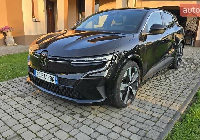 Чорний Рено Megane E-Tech, об'ємом двигуна 0 л та пробігом 103 тис. км за 19200 $, фото 1 на Automoto.ua