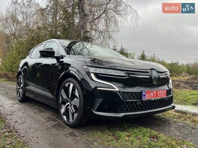 Черный Рено Megane E-Tech, объемом двигателя 0 л и пробегом 6 тыс. км за 28250 $, фото 1 на Automoto.ua