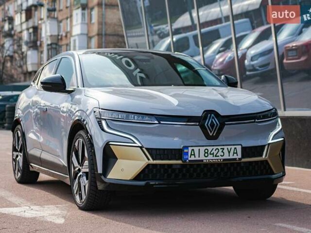Сірий Рено Megane E-Tech, об'ємом двигуна 0 л та пробігом 54 тис. км за 21700 $, фото 1 на Automoto.ua