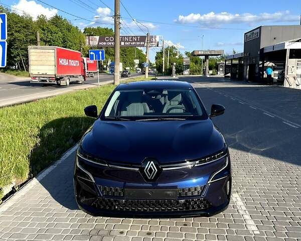 Синій Рено Megane E-Tech, об'ємом двигуна 0 л та пробігом 28 тис. км за 21000 $, фото 1 на Automoto.ua