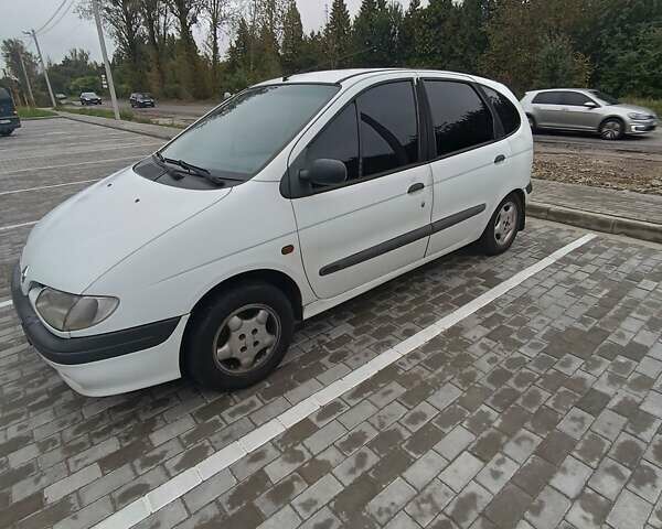 Білий Рено Megane Scenic, об'ємом двигуна 1.6 л та пробігом 335 тис. км за 2500 $, фото 1 на Automoto.ua