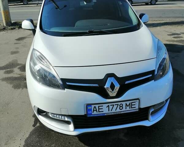 Білий Рено Megane Scenic, об'ємом двигуна 1.5 л та пробігом 402 тис. км за 9100 $, фото 1 на Automoto.ua