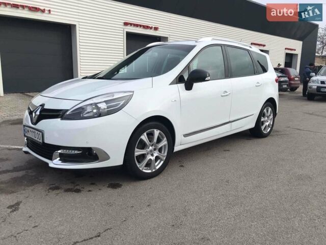 Белый Рено Megane Scenic, объемом двигателя 2 л и пробегом 182 тыс. км за 13999 $, фото 1 на Automoto.ua