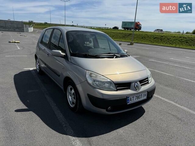 Бежевый Рено Megane Scenic, объемом двигателя 1.6 л и пробегом 195 тыс. км за 4500 $, фото 1 на Automoto.ua