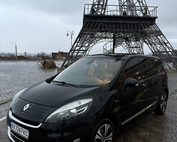 Черный Рено Megane Scenic, объемом двигателя 1.46 л и пробегом 309 тыс. км за 8500 $, фото 1 на Automoto.ua