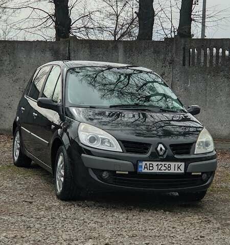 Черный Рено Megane Scenic, объемом двигателя 2 л и пробегом 194 тыс. км за 5200 $, фото 1 на Automoto.ua