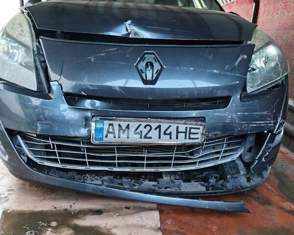 Черный Рено Megane Scenic, объемом двигателя 1.9 л и пробегом 247 тыс. км за 3200 $, фото 1 на Automoto.ua