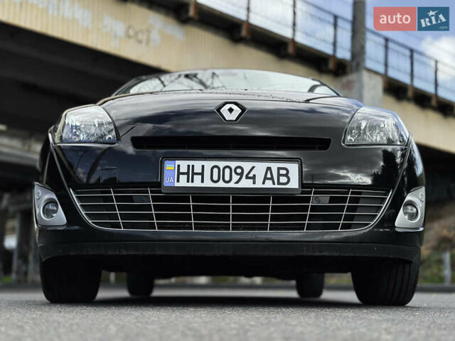 Чорний Рено Megane Scenic, об'ємом двигуна 1.6 л та пробігом 244 тис. км за 8500 $, фото 1 на Automoto.ua